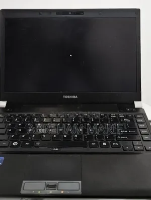New Laptop Toshiba Portege R830 6GB Intel Core i5 HDD 750GB