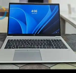 New Laptop HP ZBook Firefly G8 16GB Intel Core i7 SSD 512GB