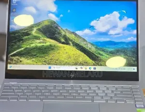 New Laptop HP Envy 13 16GB Intel Core i7 SSD 512GB