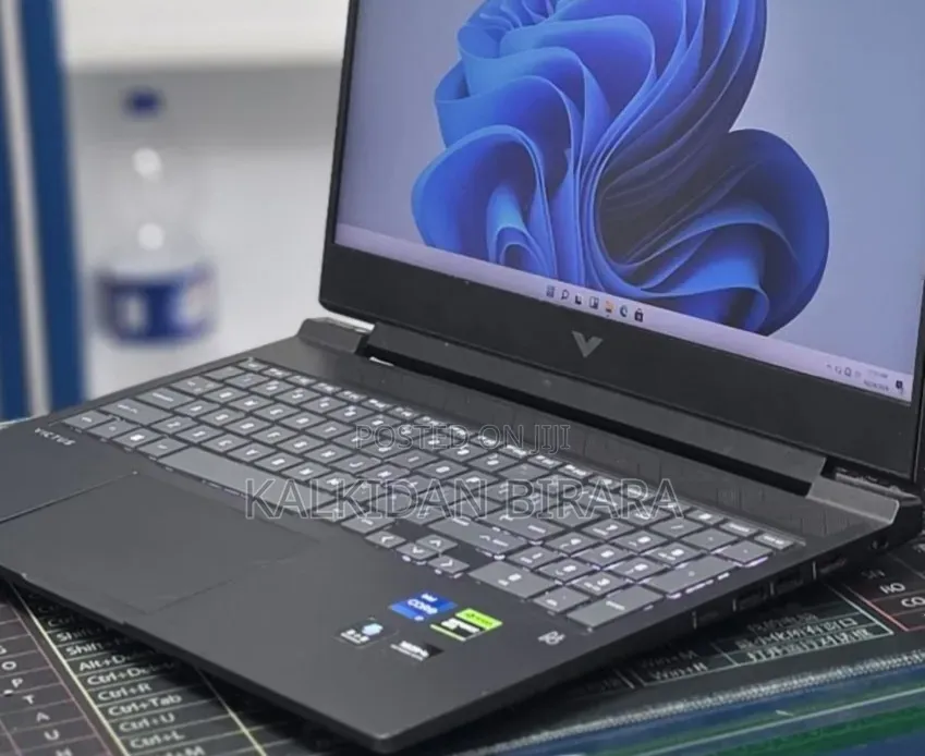 New Laptop HP Victus 16 16GB Intel Core i7 SSD 1T