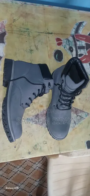 አዲስ የEverest ቦት ጫማ ለሽያጭ
