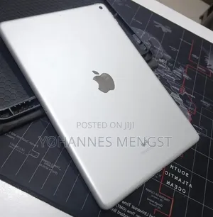 New Apple iPad (2022) 256 GB White