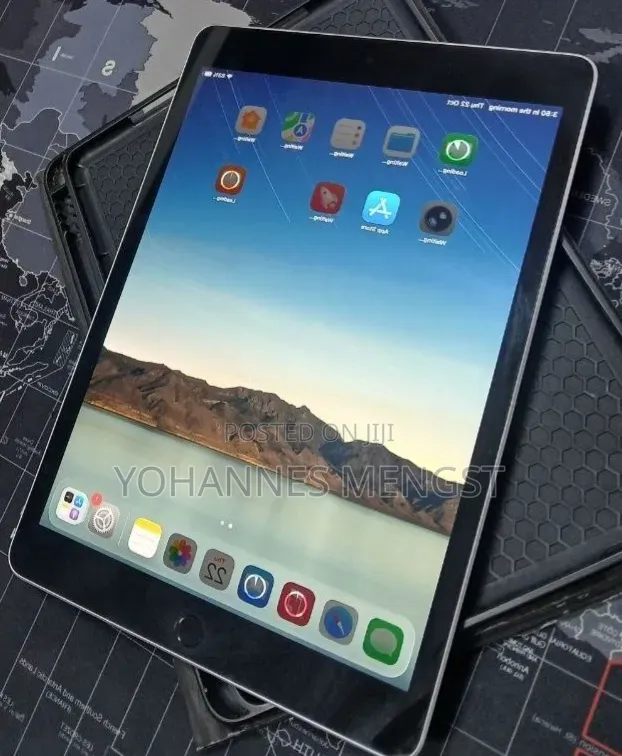 New Apple iPad (2022) 256 GB White