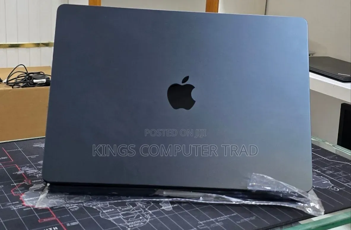 New Laptop Apple MacBook Air 2026 M5 16GB Apple M5 SSD 512GB