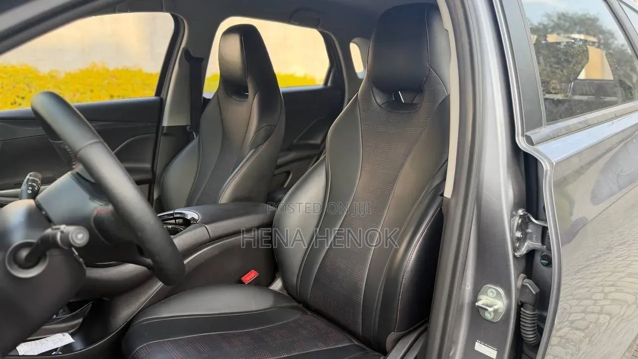 BYD E2 43 kWh 94 hp FWD 2025 Gray