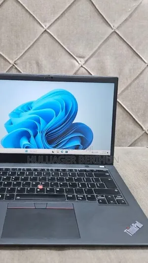 New Laptop Lenovo ThinkPad T14 16GB Intel Core i7 SSD 512GB