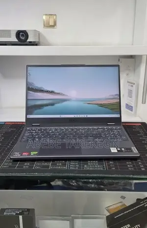 New Laptop Lenovo Legion 5 16GB Intel Xeon SSD 512GB