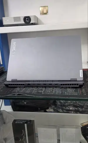 New Laptop Lenovo Legion 5 16GB Intel Xeon SSD 512GB
