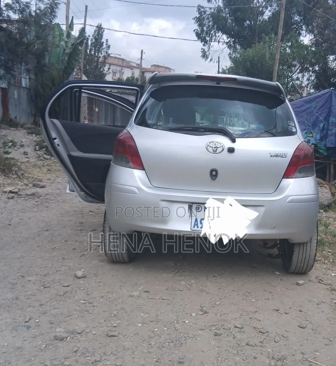 Toyota Yaris 2010 Silver