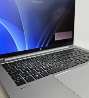 New Laptop HP ZBook Firefly 14 G10 16GB Intel Core i5 SSD 512GB