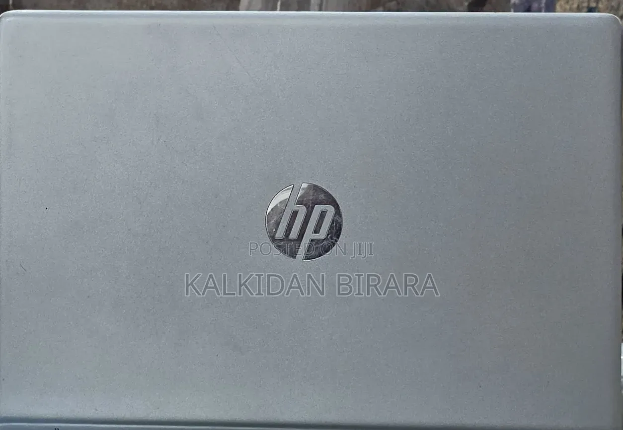 New Laptop HP Pavilion 15 8GB Intel Core i5 SSD 256GB