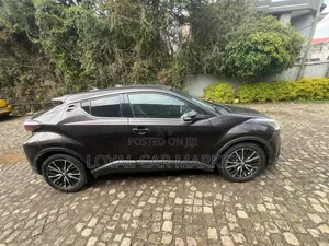 Toyota C-HR 2020 Gray