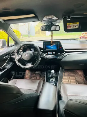 Toyota C-HR 2020 Gray