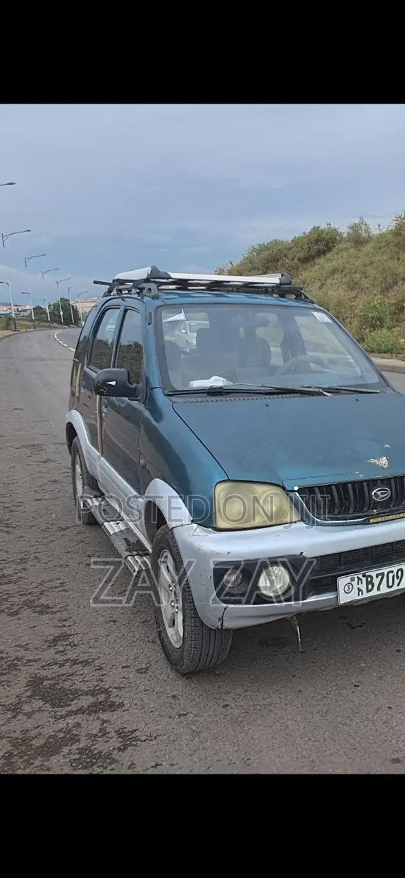 Daihatsu Terios 2000 Black