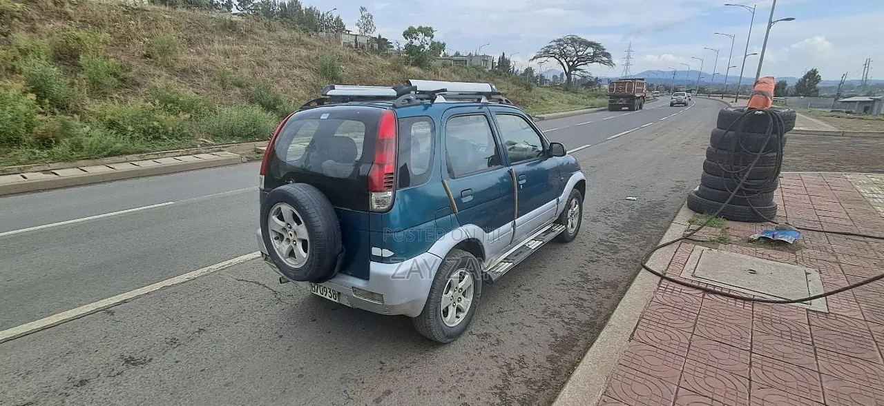 Daihatsu Terios 2000 Black