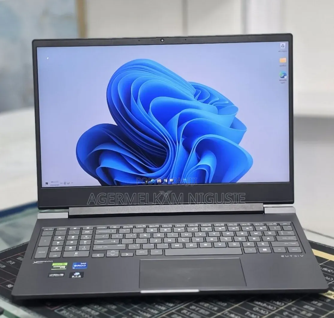 New Laptop HP Victus 16 16GB Intel Core i7 SSD 512GB