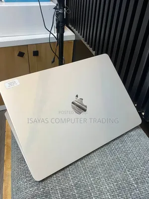 New Laptop Apple MacBook Air 2022 M2 16GB Apple M2 SSD 1T
