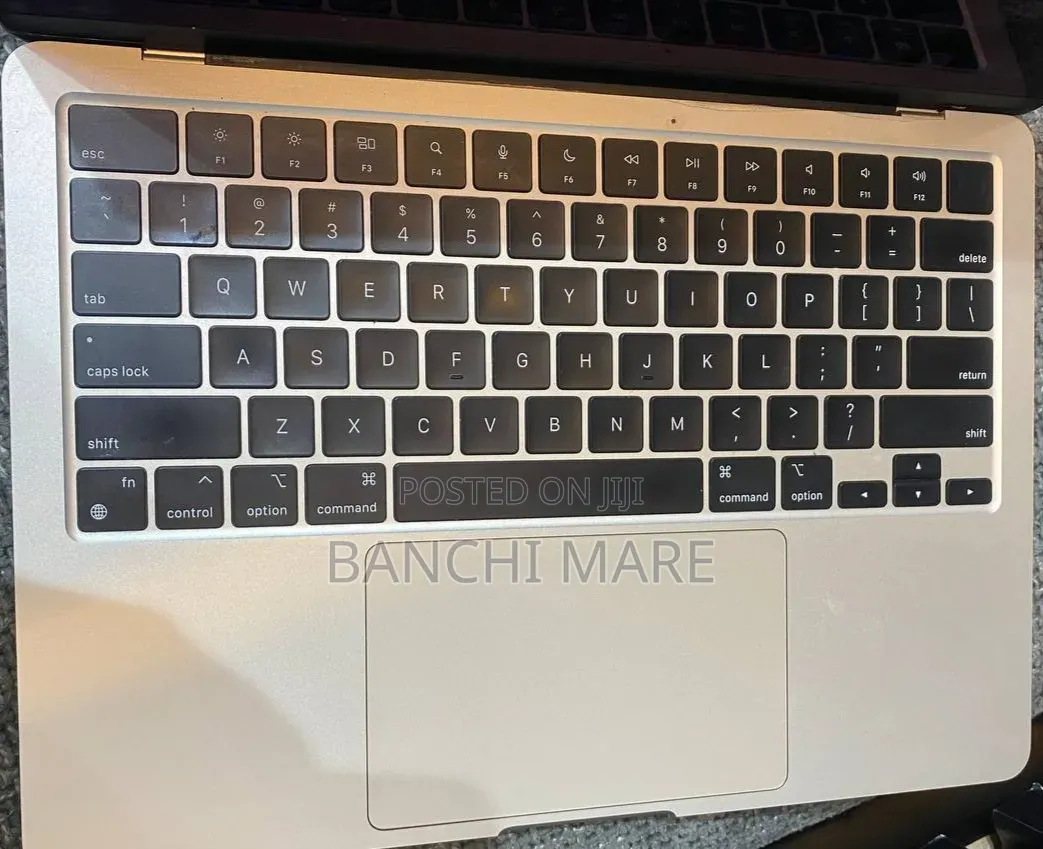 New Laptop Apple MacBook Air 2022 M2 16GB Apple M2 SSD 1T