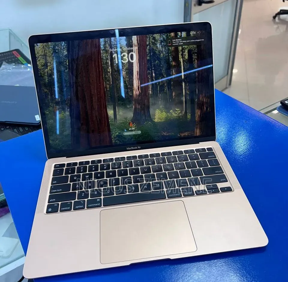 New Laptop Apple MacBook Air 2020 M1 8GB Apple M1 SSD 256GB