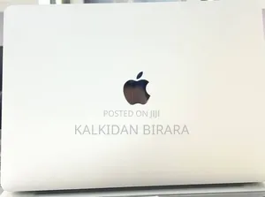 New Laptop Apple MacBook Pro 2023 M2 16GB Apple M2 SSD 256GB
