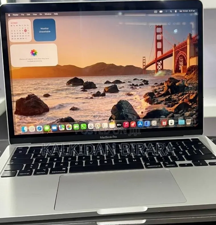 New Laptop Apple MacBook Pro 2023 M2 16GB Apple M2 SSD 256GB