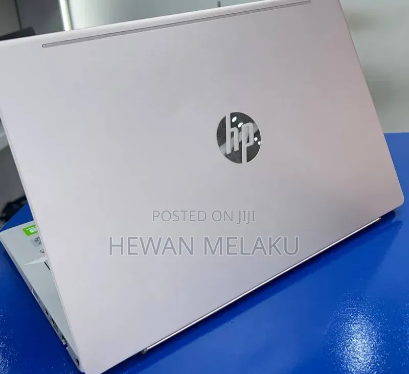 New Laptop HP Pavilion 14 8GB Intel Core i5 SSD 512GB
