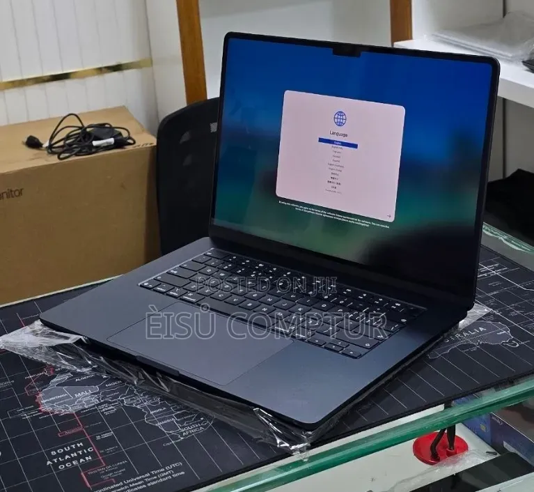 New Laptop Apple MacBook Air 2026 M5 16GB Apple M5 SSD 512GB