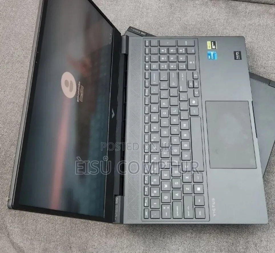 New Laptop HP Victus 15 16GB Intel Core i7 SSD 1T