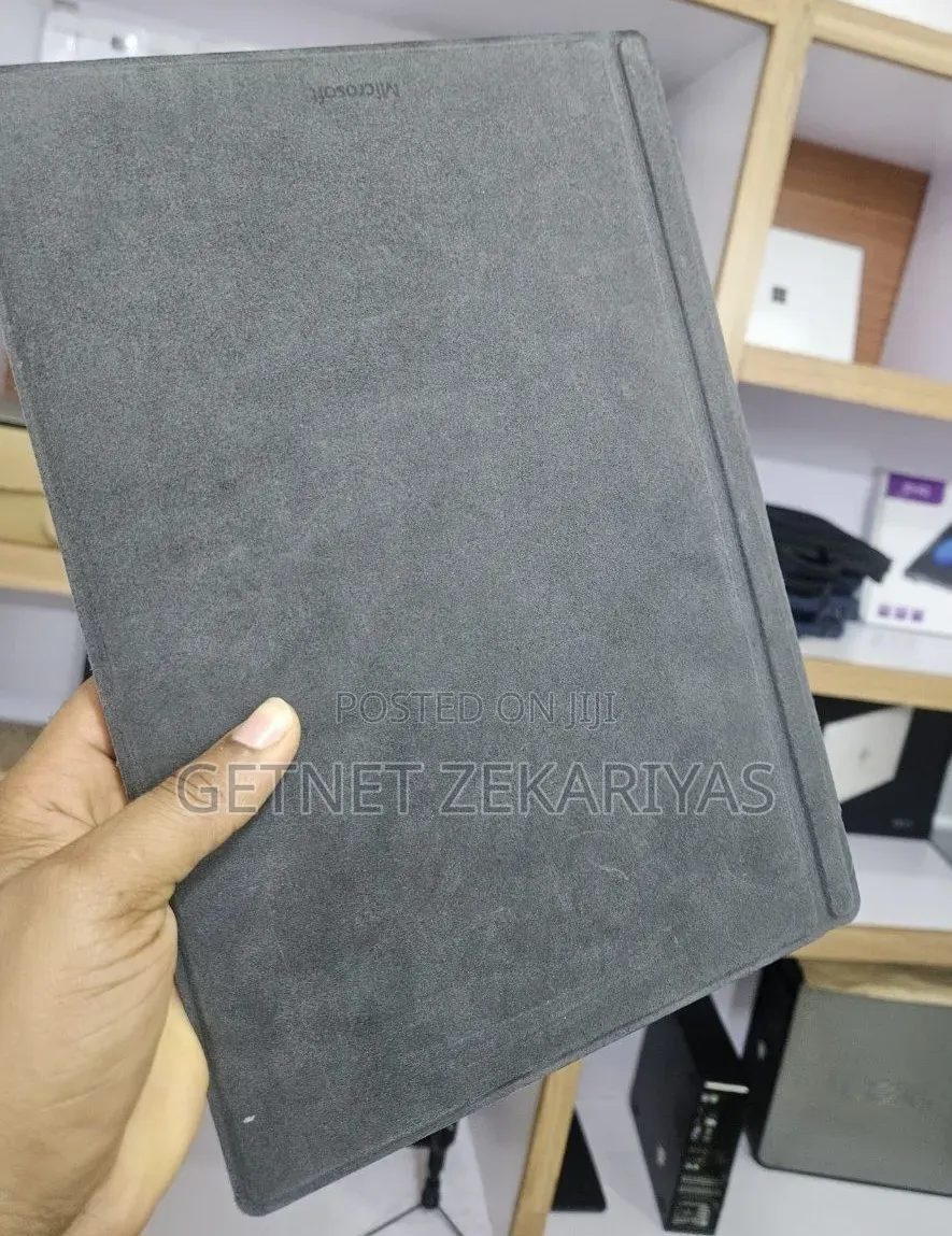 New Laptop Microsoft Surface Pro 6 16GB Intel Core i7 SSD 512GB