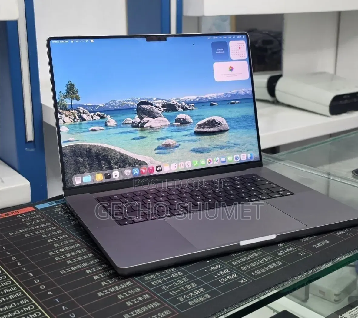New Laptop Apple MacBook Pro 2021 M1 32GB Apple M1 Pro SSD 512GB