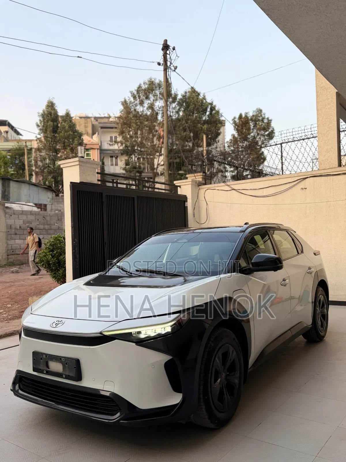 Toyota bZ4X 2023 White