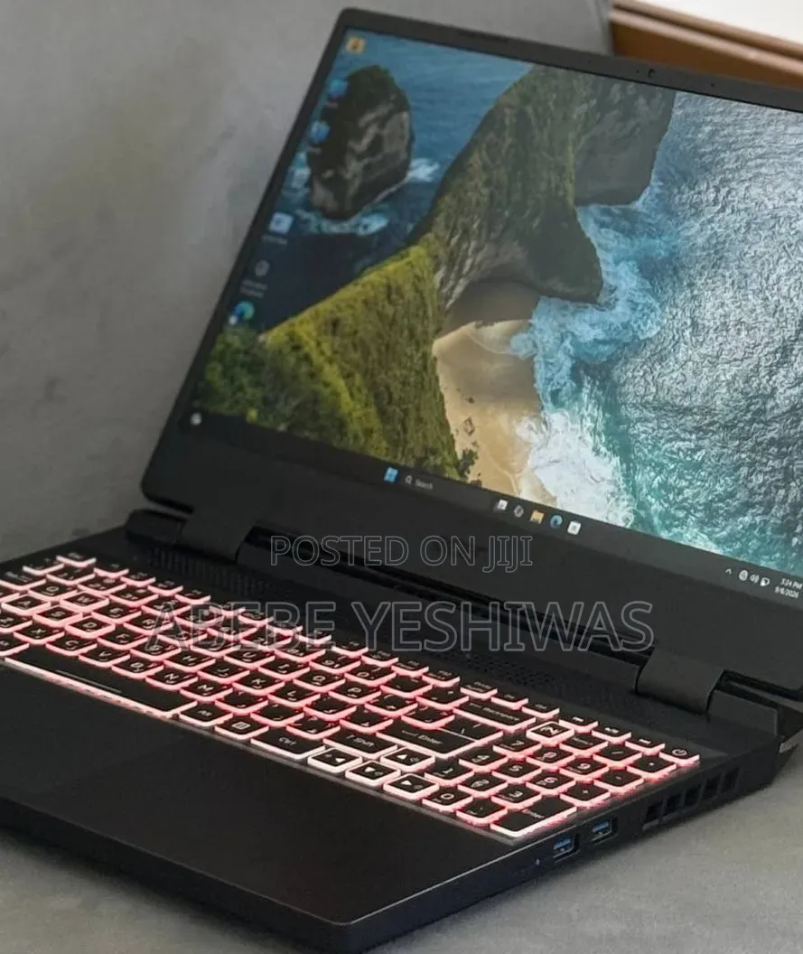 New Laptop Acer Nitro 16 16GB Intel Core i5 SSD 512GB