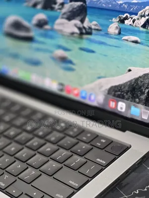 New Laptop Apple MacBook Pro 2021 M1 32GB Intel Core i7 SSD 512GB