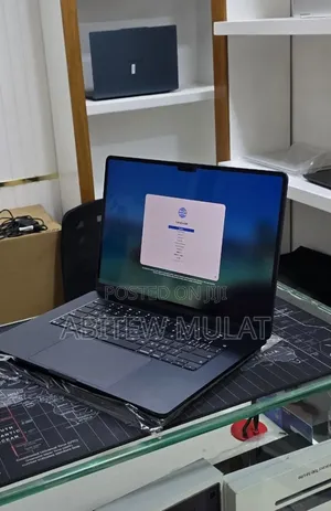 New Laptop Apple MacBook Air 2026 M5 16GB Apple M5 SSD 512GB