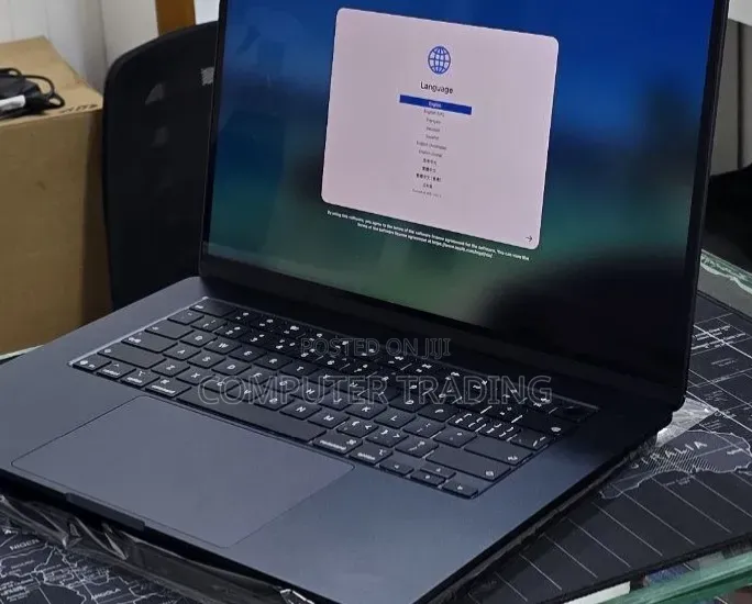 New Laptop Apple MacBook Air 2026 M5 16GB Intel Core i7 SSD 512GB