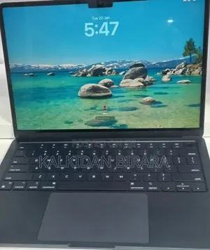 New Laptop Apple MacBook Air 2022 M2 8GB Apple M2 SSD 256GB