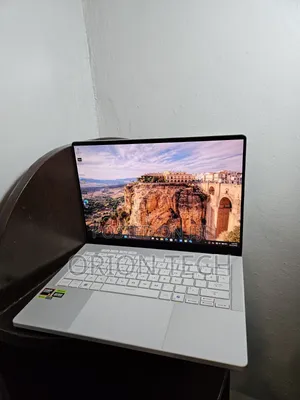 New Laptop Asus ROG Zephyrus G14 16GB AMD Ryzen 9 SSD 1T