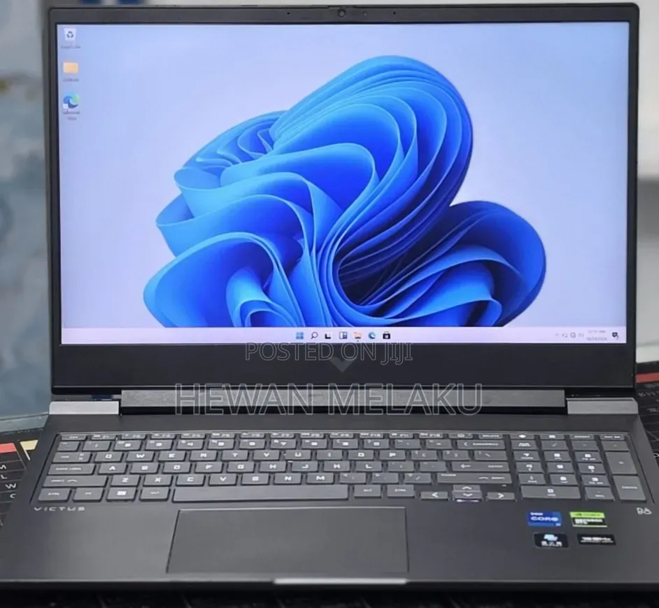 New Laptop HP Victus 16 16GB Intel Core i7 SSD 1T