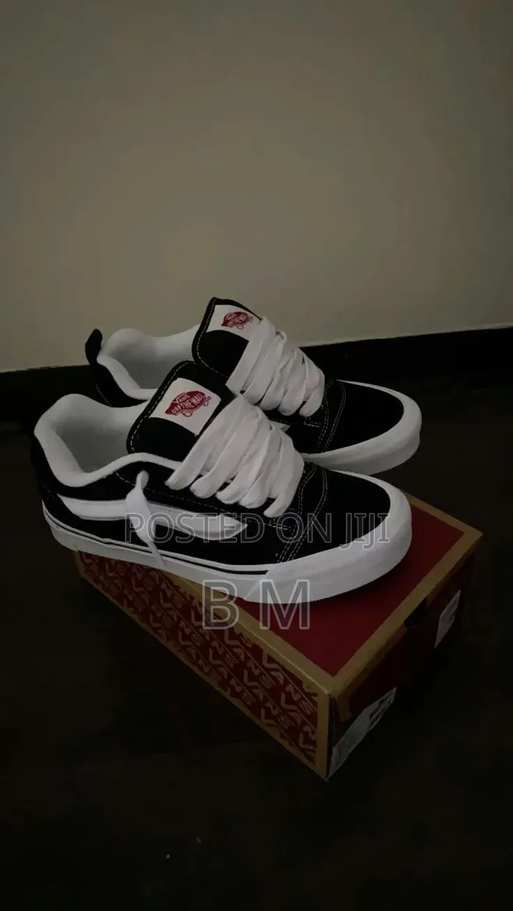 Vans Knu Skool