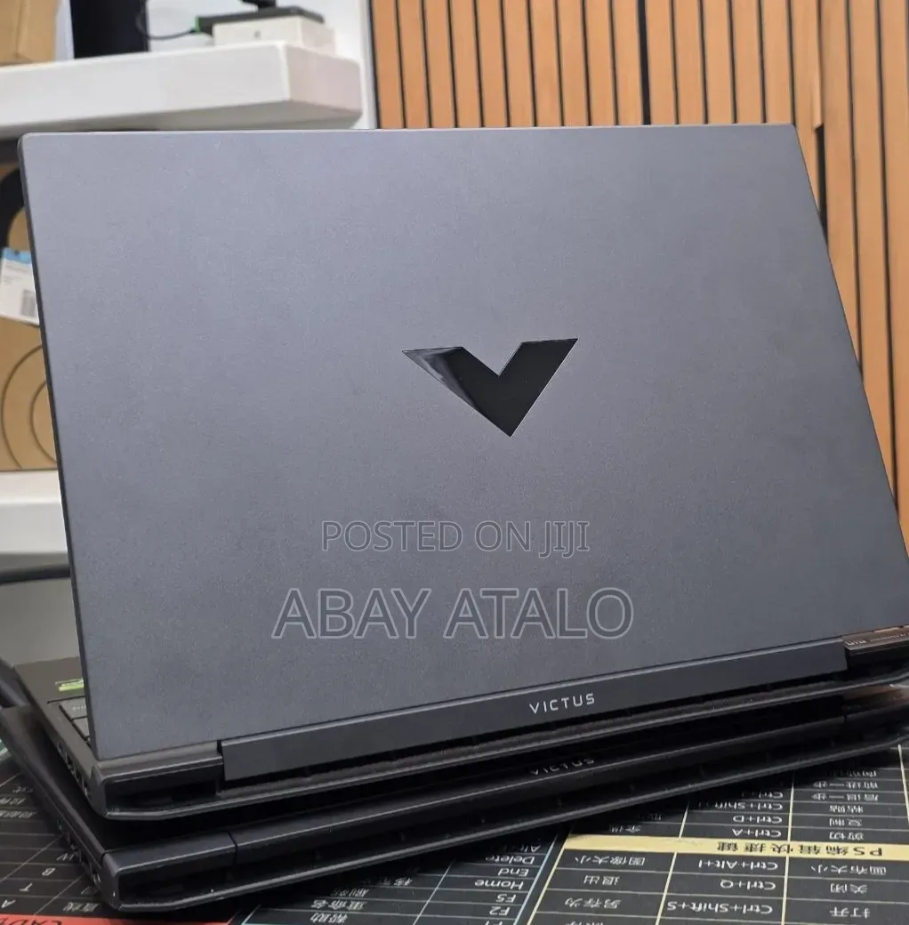 New Laptop HP Victus 16 16GB AMD Ryzen 7 SSD 512GB