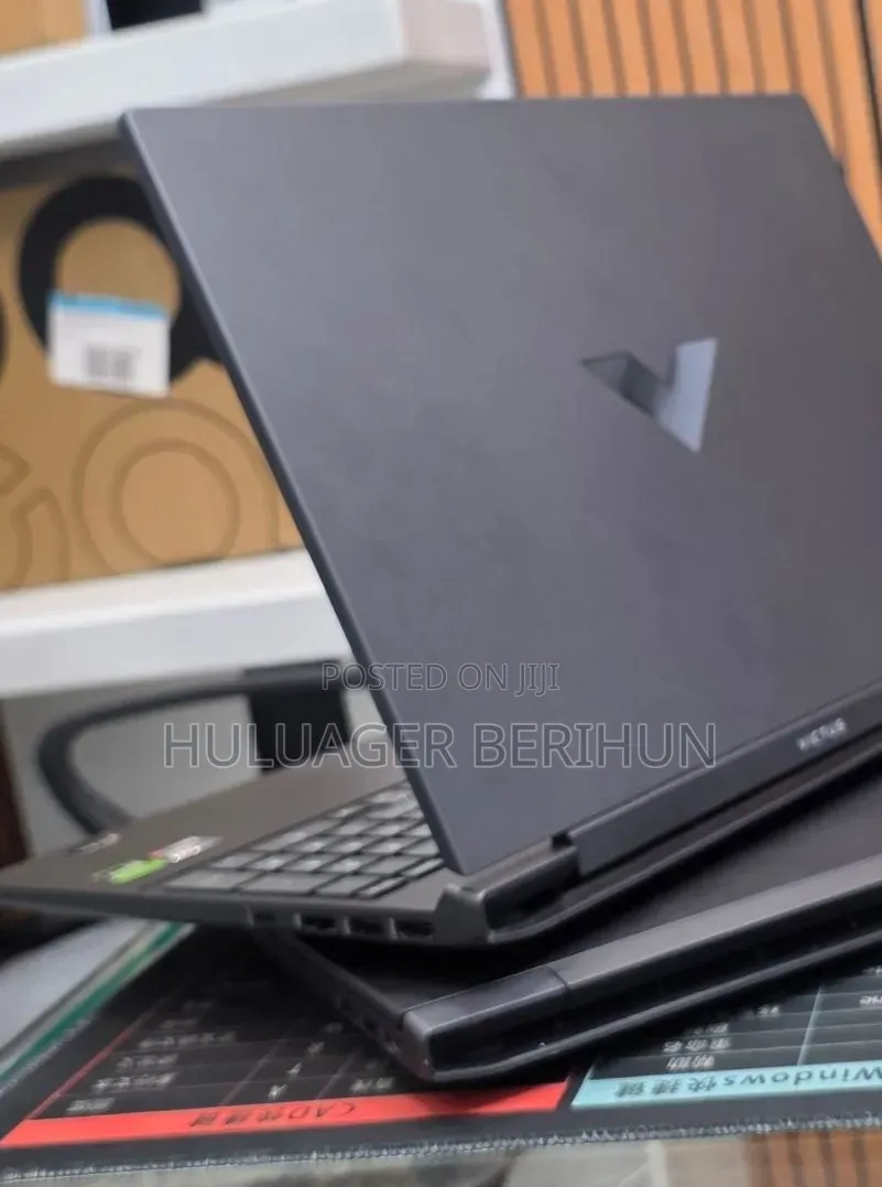 New Laptop HP Victus 16 16GB AMD Ryzen 7 SSD 512GB