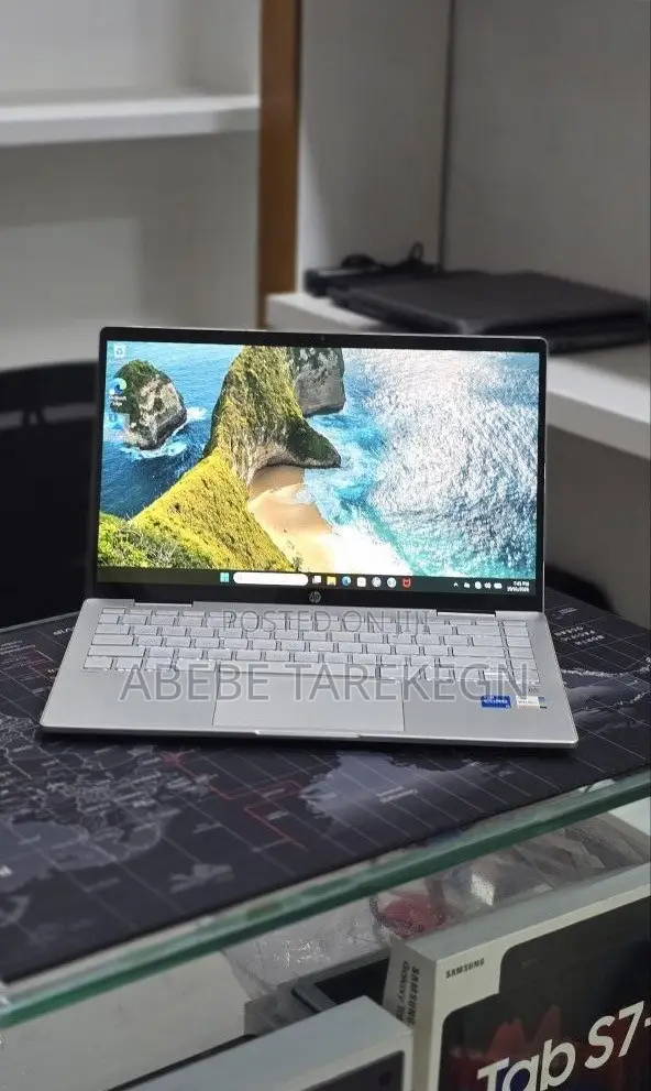 New Laptop HP Pavilion x360 8GB Intel Core i5 SSD 512GB