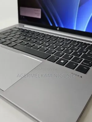 New Laptop HP ZBook Studio x360 15 G6 16GB Apple M1 SSD 512GB