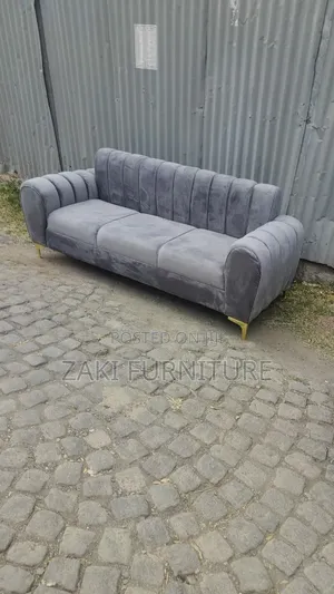 Beautiful 5-Seater Sofa Set