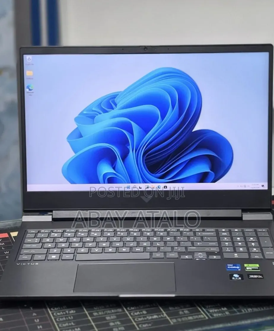 New Laptop HP Victus 16 16GB Intel Core i7 SSD 1T