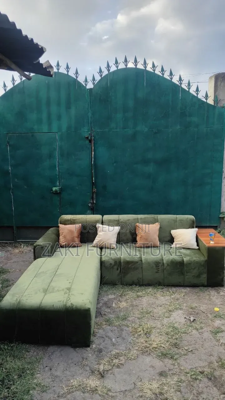 Luxury L-Shaped Sofa – Modern Design