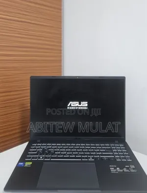 New Laptop Asus VivoBook 15 X505BA 16GB Intel Core 5 SSD 512GB