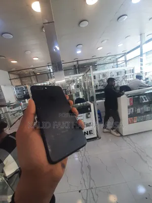 Apple iPhone 7 Plus 32 GB Black