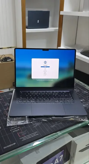New Laptop Apple MacBook Air 2026 M5 16GB Apple M5 SSD 512GB