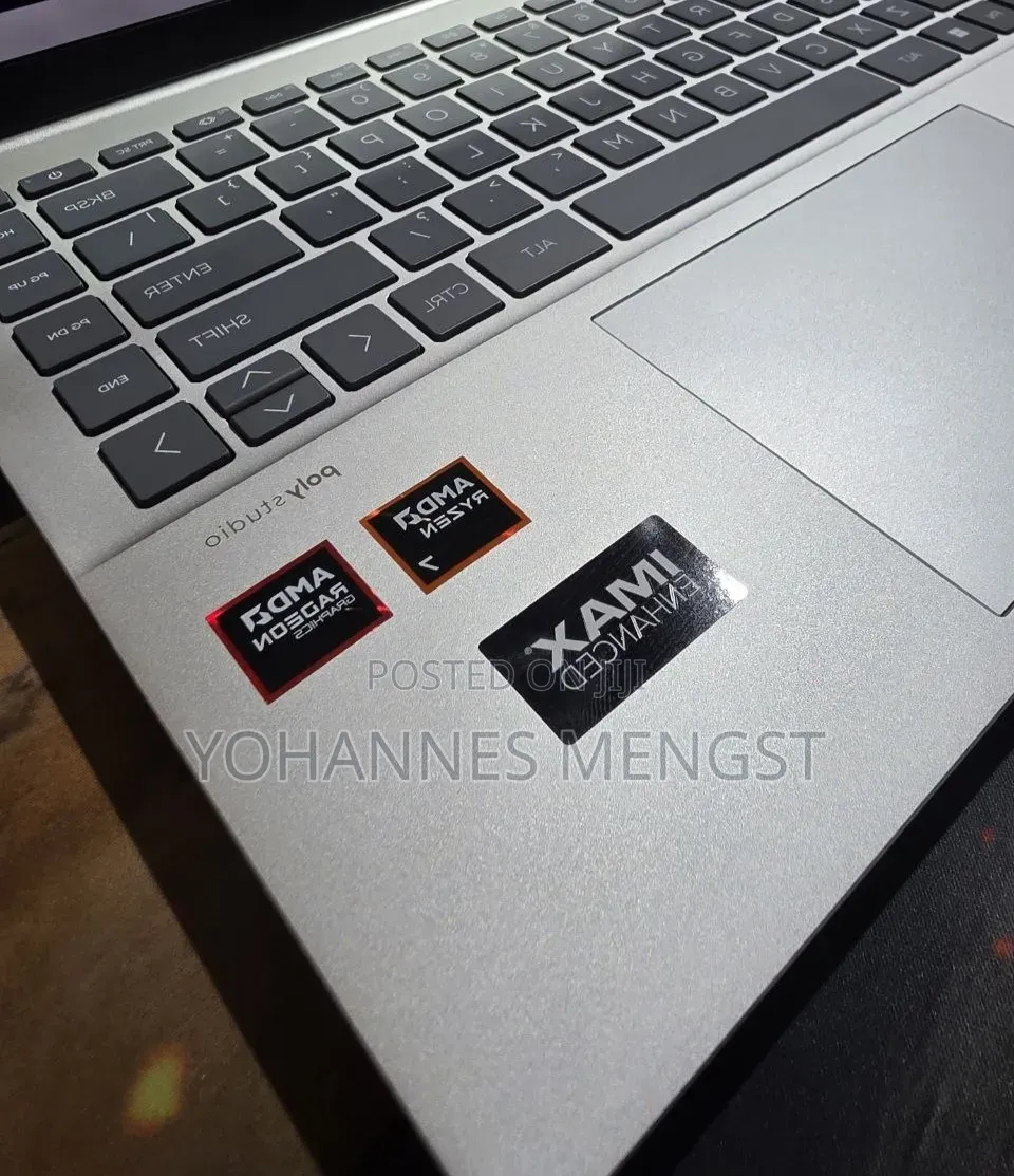 New Laptop HP Pavilion 15 32GB AMD Ryzen 7 SSD 1T